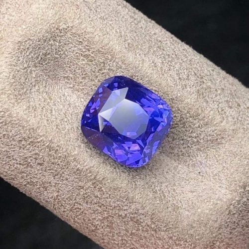 violet sapphire