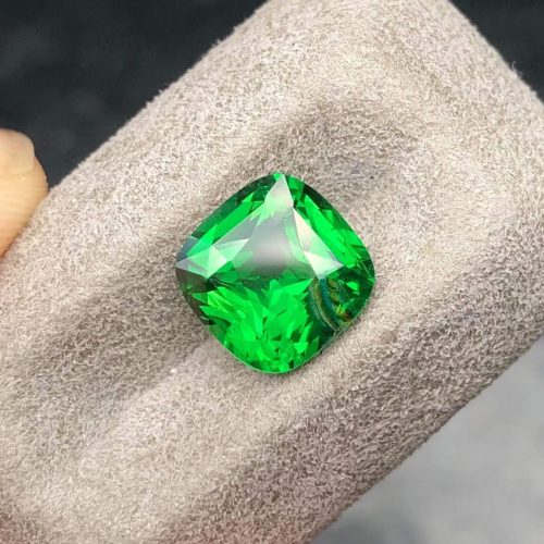 Tsavorite